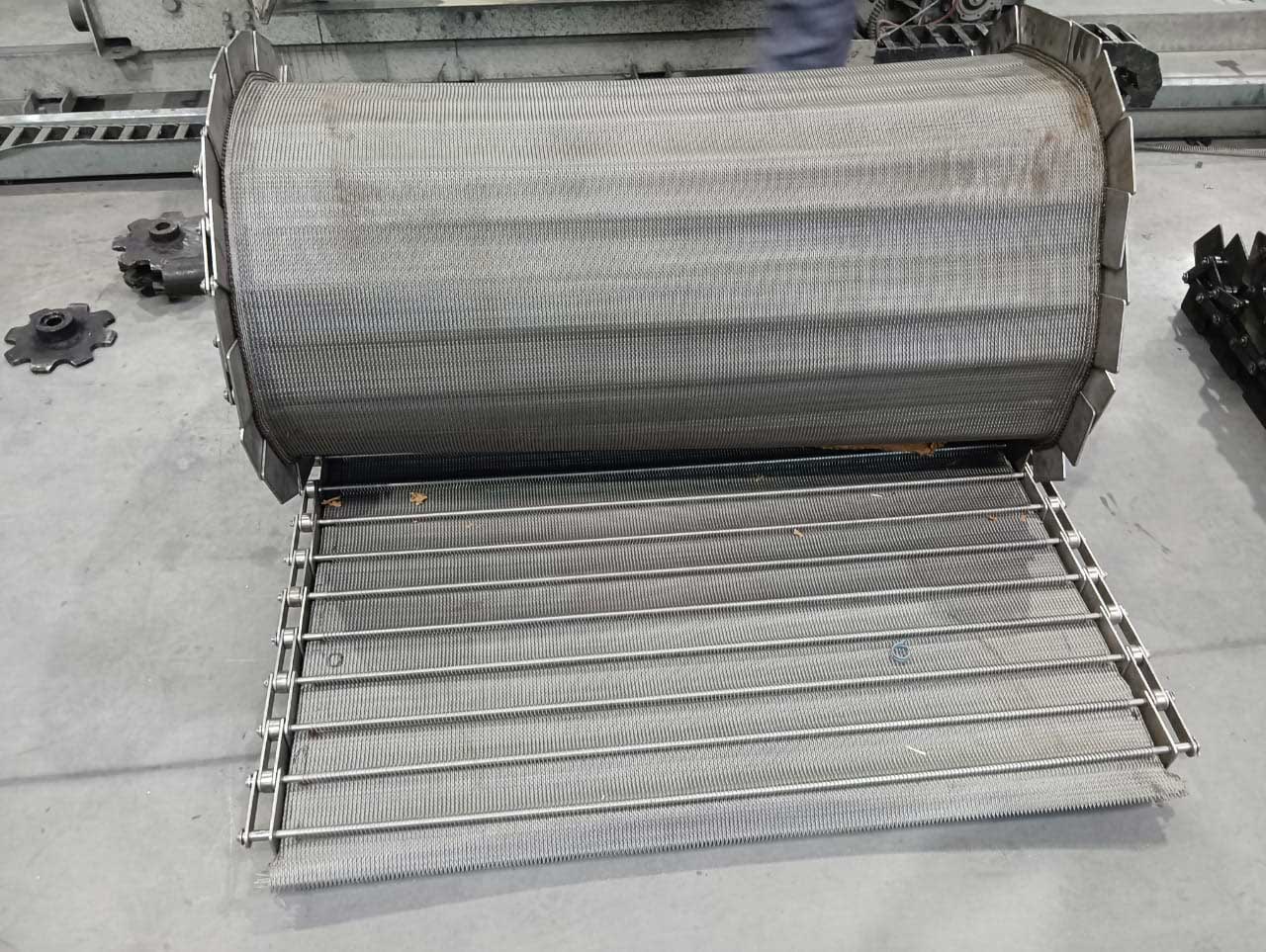 Gallery - Wire Mesh/Metal/Honeycomb/Modular Belt Conveyor in Pune, Mumbai, India